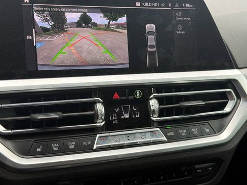 Used 2019 BMW 330i Sedan w/ Premium Package RWD image 11