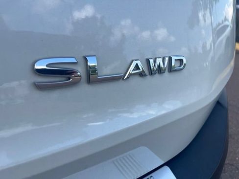 Used 2023 Nissan Rogue SL AWD/4WD image 19