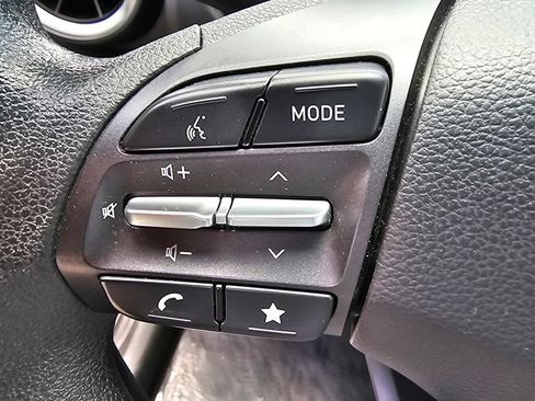 Certified 2023 Hyundai Kona SEL FWD image 21