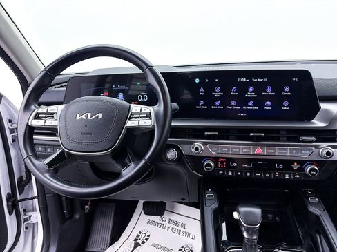 Used 2024 Kia Telluride S FWD image 3