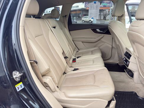 Used 2017 Audi Q7 3.0T Premium Plus image 17