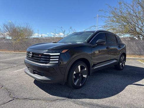 Used 2025 Nissan Kicks SR w/ SR Premium Package image 1