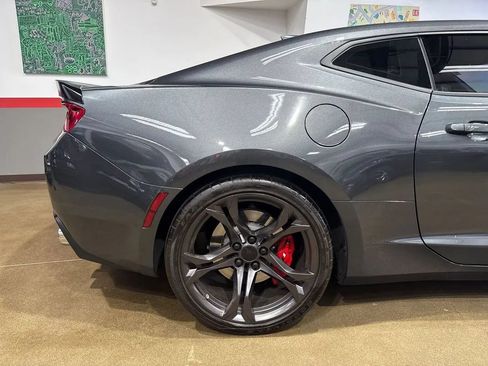 Used 2018 Chevrolet Camaro SS RWD image 55