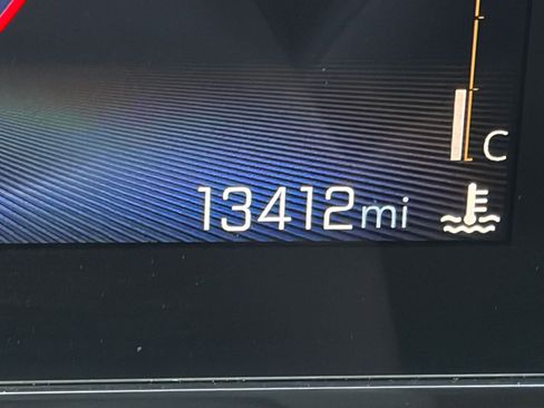 Used 2025 Chevrolet Trax LT image 34