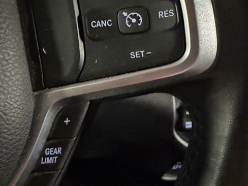 Used 2024 RAM 3500 Big Horn AWD/4WD image 15