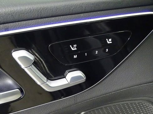 Used 2024 Mercedes-Benz C 300 C 300 image 18