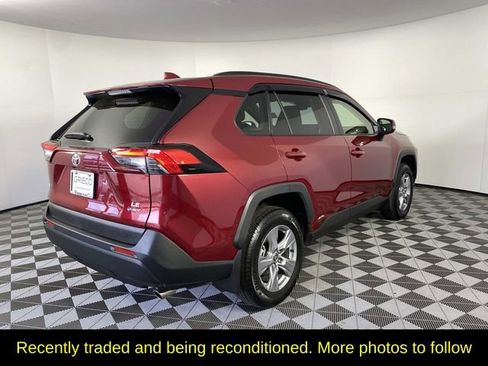 Used 2025 Toyota RAV4 LE AWD/4WD image 9