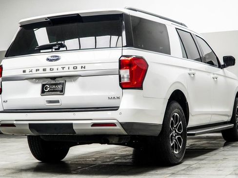 Used 2022 Ford Expedition Max XLT image 12