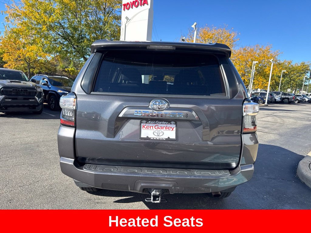 Used 2020 Toyota 4Runner SR5 Premium w/ Moonroof Package AWD/4WD image 6