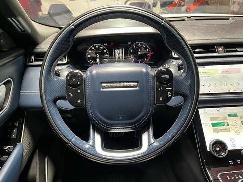 Used 2018 Land Rover Range Rover Velar R-Dynamic SE AWD/4WD image 12