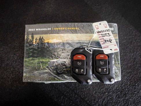 Used 2023 Jeep Wrangler Unlimited Rubicon 392 image 47