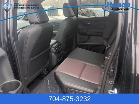 New 2026 Honda Ridgeline Black Edition image 14