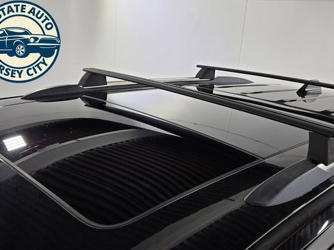 Used 2017 Jeep Grand Cherokee Overland AWD/4WD image 10