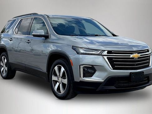 Used 2023 Chevrolet Traverse LT w/ LT Premium Package image 1