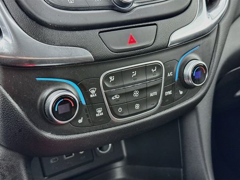 Used 2020 Chevrolet Equinox LT FWD image 15