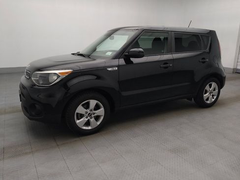 Used 2019 Kia Soul FWD image 2