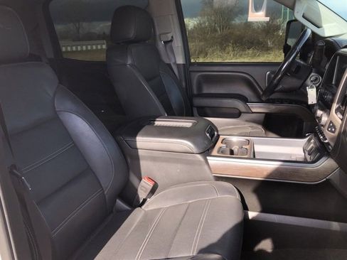 Used 2017 GMC Sierra 3500 Denali w/ Duramax Plus Package image 19