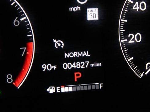 Used 2025 Honda HR-V Sport image 14