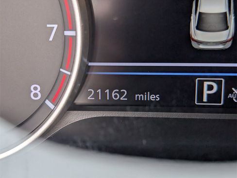 Certified 2025 Nissan Sentra SV image 13