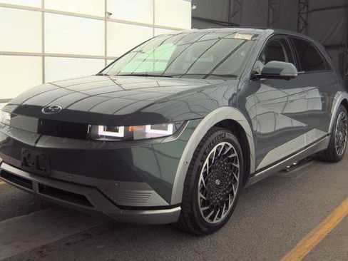 Used 2024 Hyundai Ioniq 5 Limited image 2