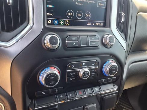 Used 2022 GMC Sierra 1500 Elevation image 40