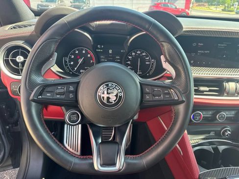 Used 2020 Alfa Romeo Stelvio Ti Sport AWD/4WD image 35