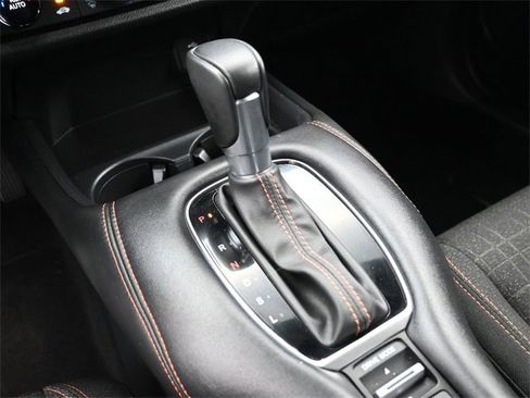 Certified 2025 Honda HR-V Sport image 30