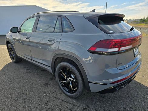New 2026 Volkswagen Atlas Cross Sport SEL R-Line AWD/4WD image 5