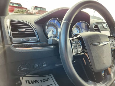 Used 2014 Chrysler 300 Uptown Edition w/ Quick Order Package 22M image 24