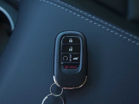 Certified 2025 Honda Pilot EX-L image 28