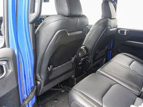 Used 2024 Jeep Wrangler Unlimited Sahara w/ Safety Group AWD/4WD image 22