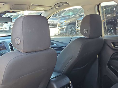 Used 2023 Chevrolet Equinox LT image 14