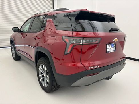 New 2026 Chevrolet Equinox LT FWD image 18
