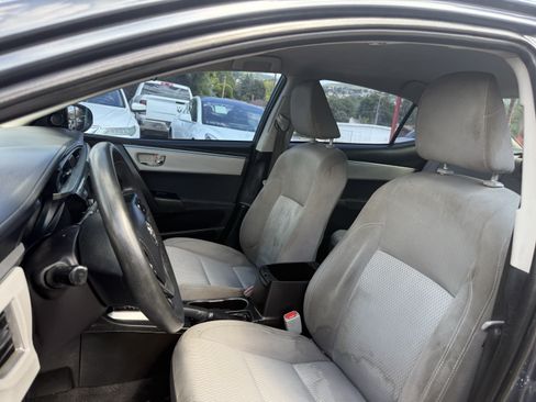 Used 2016 Toyota Corolla LE FWD image 13