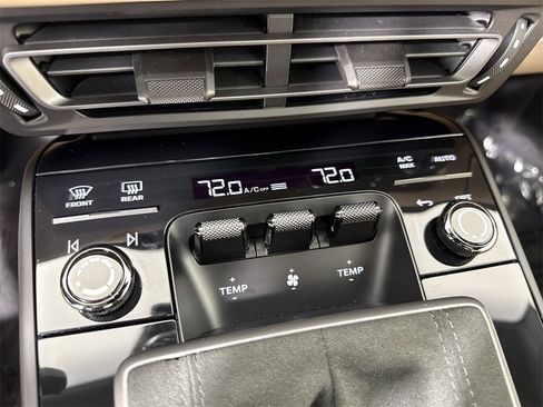 Certified 2024 Porsche 911 Carrera GTS image 31