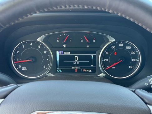 Used 2017 GMC Acadia SLT w/ LPO, Protection Package AWD/4WD image 28