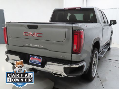 Used 2023 GMC Sierra 1500 SLT image 3