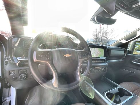 Used 2024 Chevrolet Silverado 2500 High Country w/ Technology Package image 10