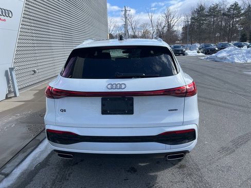 Used 2025 Audi Q5 Premium w/ Convenience Package image 34
