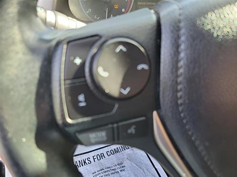 Used 2018 Toyota RAV4 XLE w/ Plus Extra Value Package FWD image 19