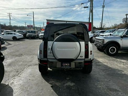 Used 2022 Land Rover Defender 110 X-Dynamic HSE image 4