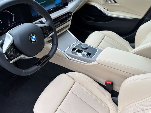 Used 2025 BMW 330i Sedan w/ Convenience Package image 11