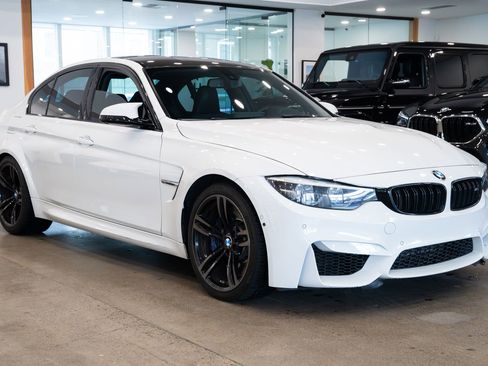 Used 2018 BMW M3 Base image 3