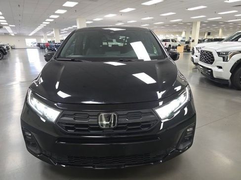 Used 2025 Honda Odyssey Sport-L image 2