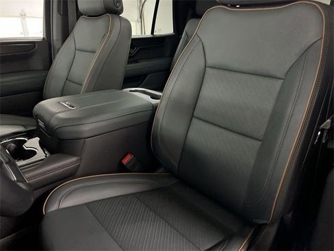 Used 2025 GMC Yukon AT4 image 19