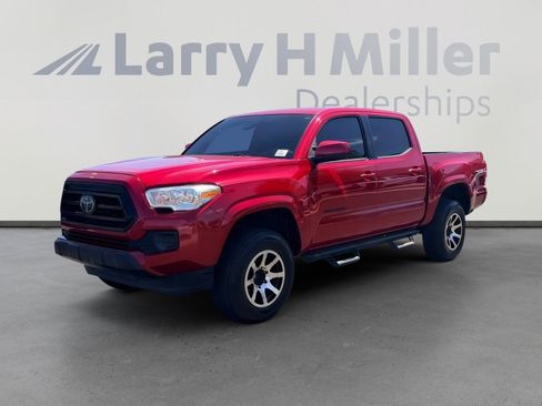 Used 2020 Toyota Tacoma SR RWD image 2