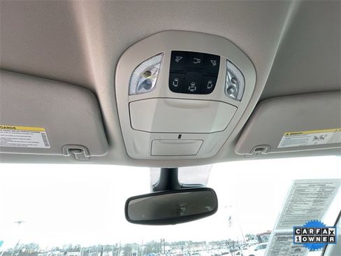 Used 2024 Chrysler Pacifica Touring-L image 25