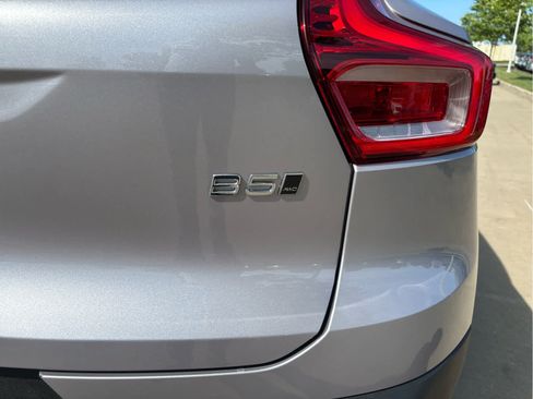 Used 2026 Volvo XC40 B5 Plus AWD/4WD image 10