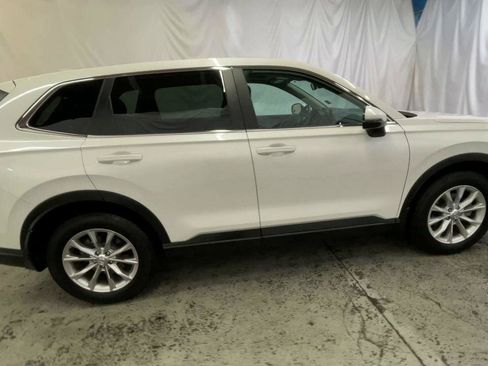 Certified 2024 Honda CR-V EX image 9