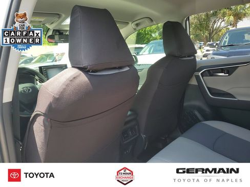 Used 2020 Toyota RAV4 XLE AWD/4WD image 22